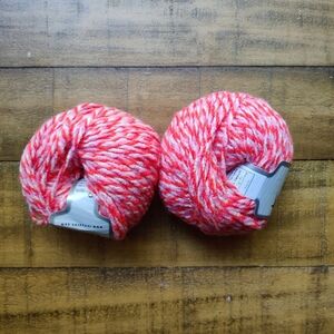 Candy cane worsted weight yarn NWT crafting crochet knitting destash
